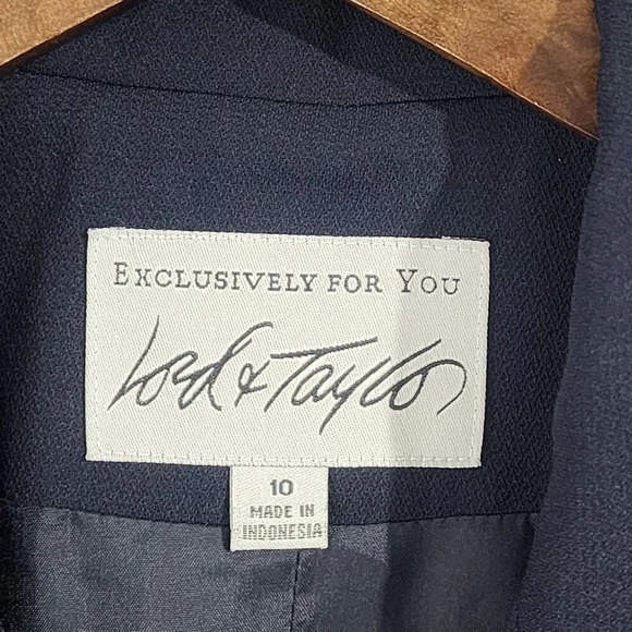 Lord & Taylor Womens Work Career Blazer Size 10 Navy Blue Polyester  GT - Picture 4 of 6